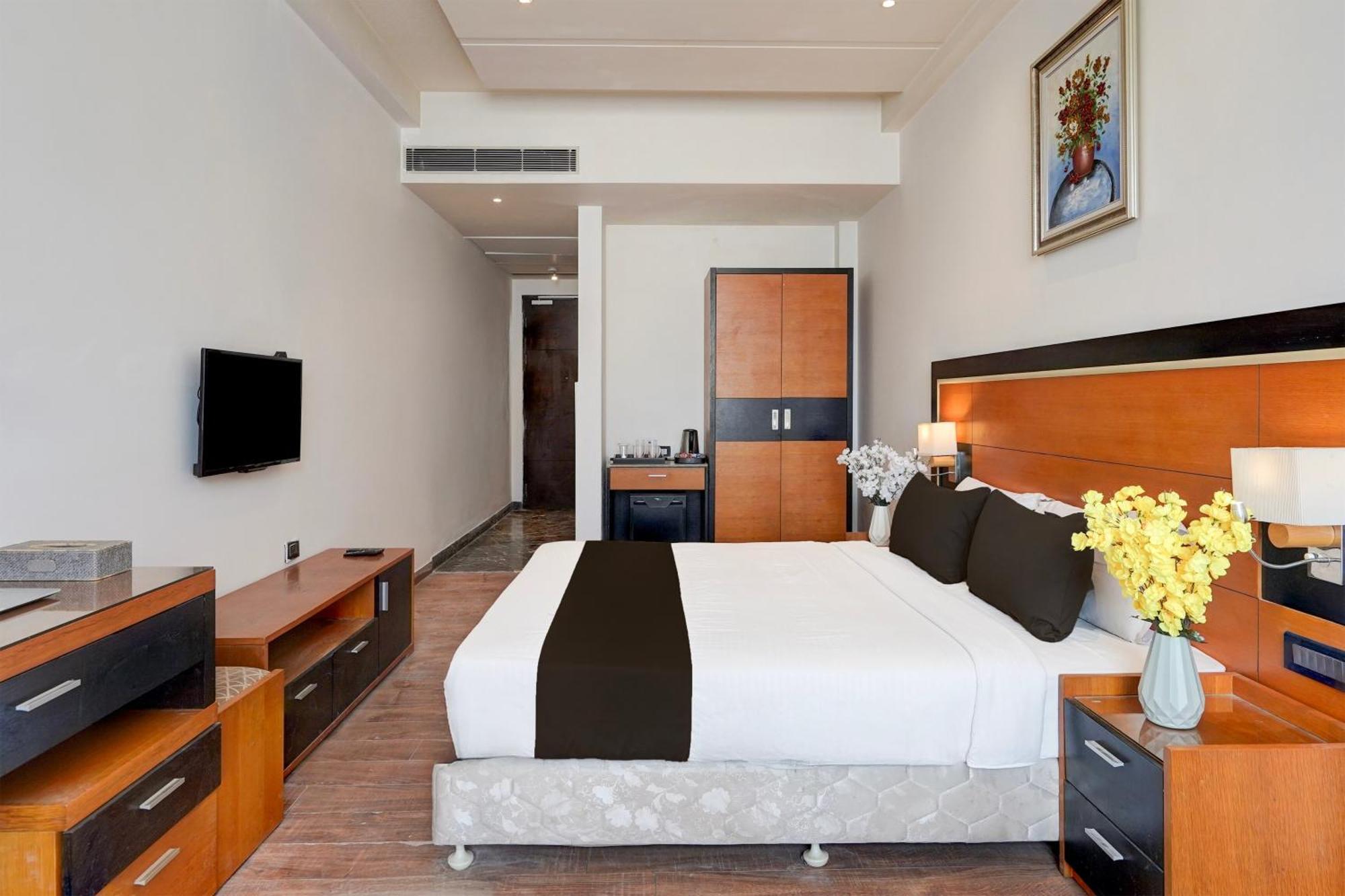 Townhouse Oak Agra Near Sultanganj Puliya Formerly Bb Grand Exterior foto